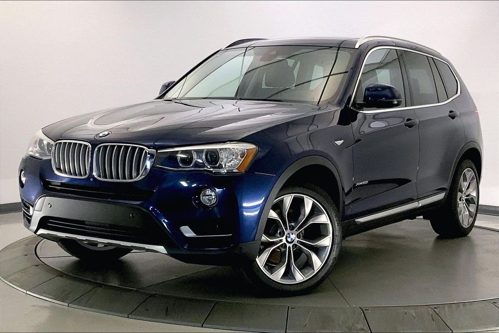 Used 2017 Deep Sea Blue Metallic BMW  image 11
