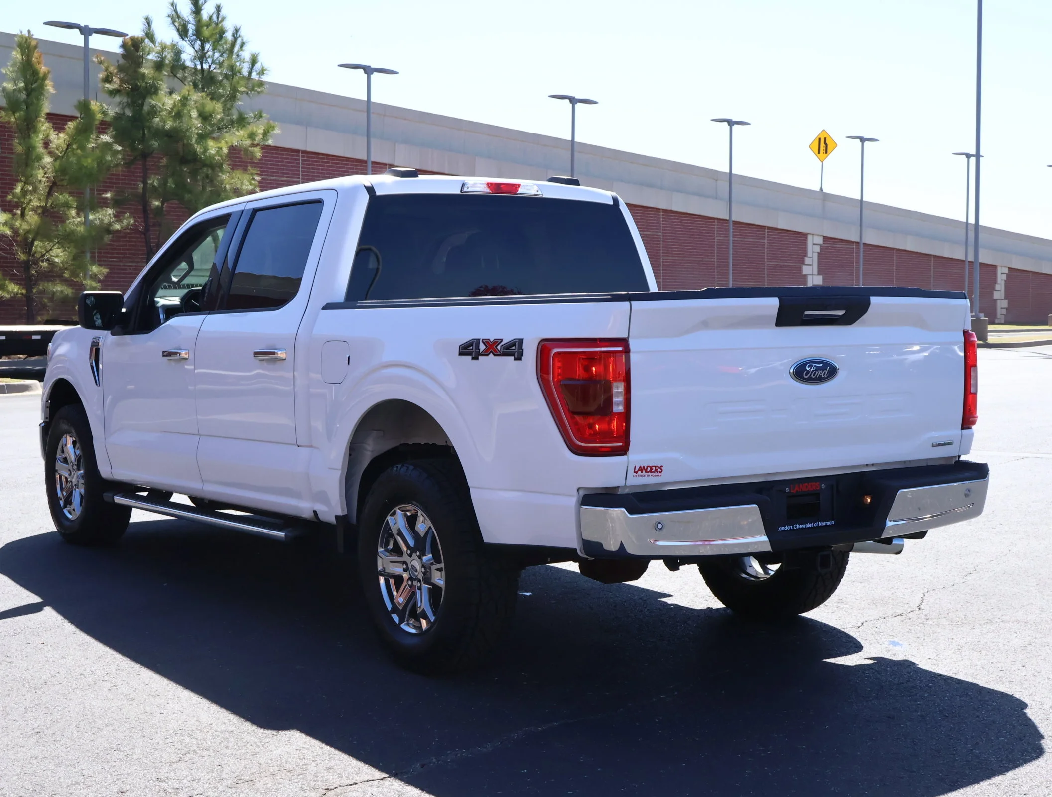 2022 Ford F-150 XLT - Photo 7