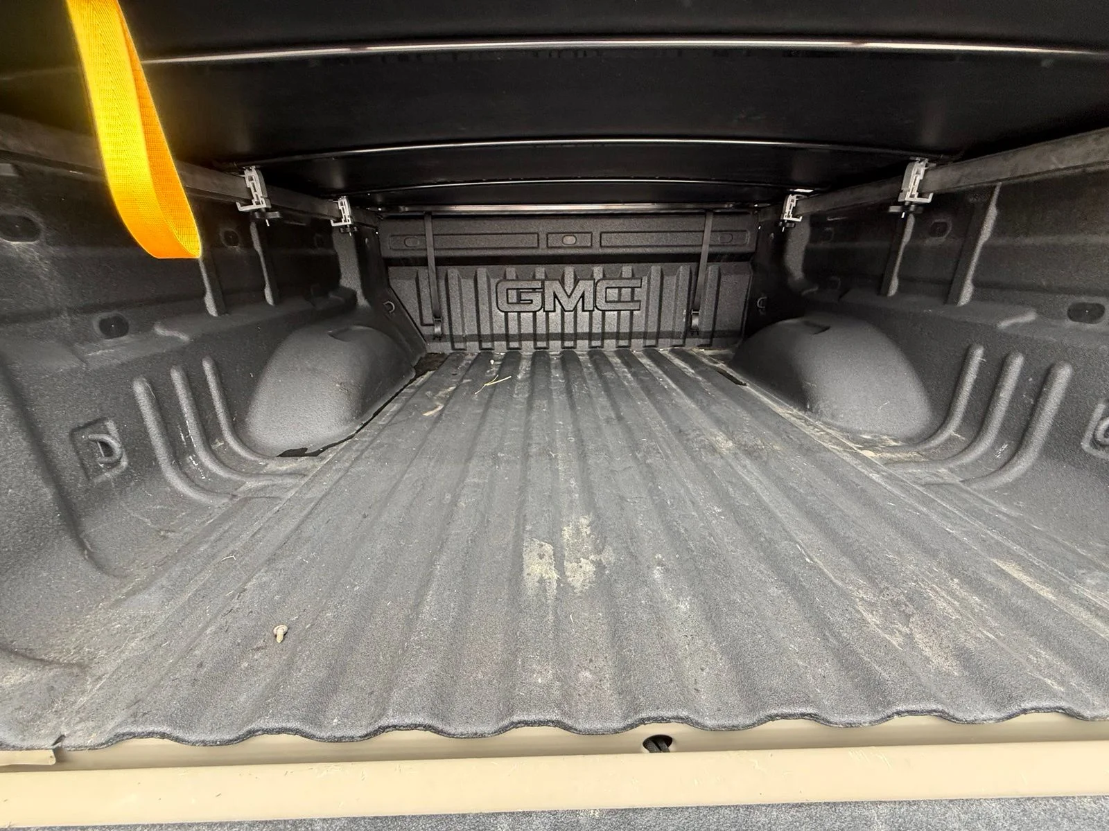 Used 2022 Beige GMC Elevation image 23