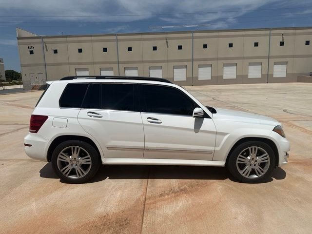 Used 2014 White Mercedes-Benz GLK 350 image 4