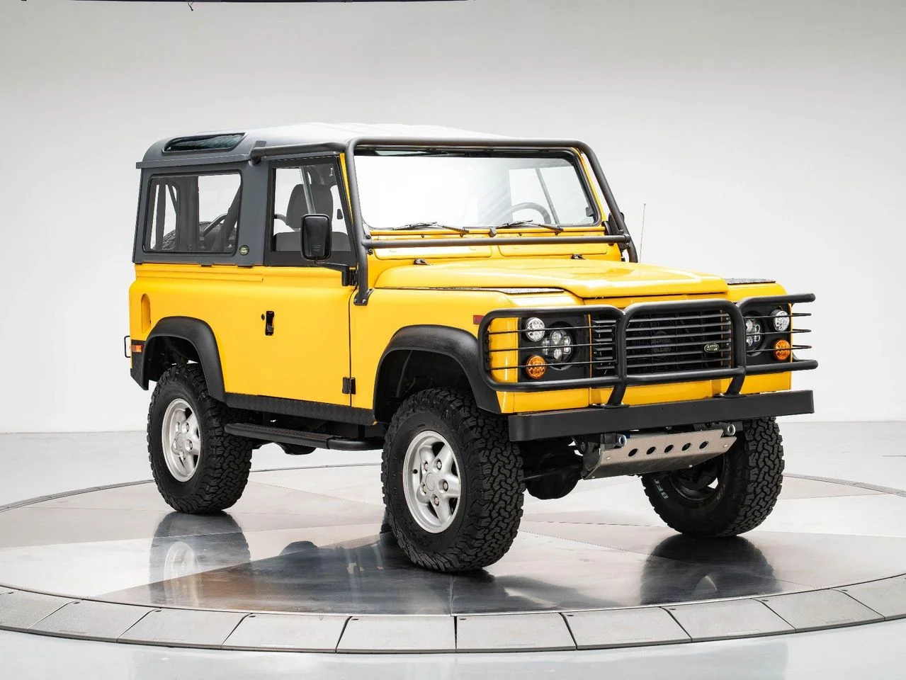 Used 1995 AA YELLOW Land Rover Soft Top image 7