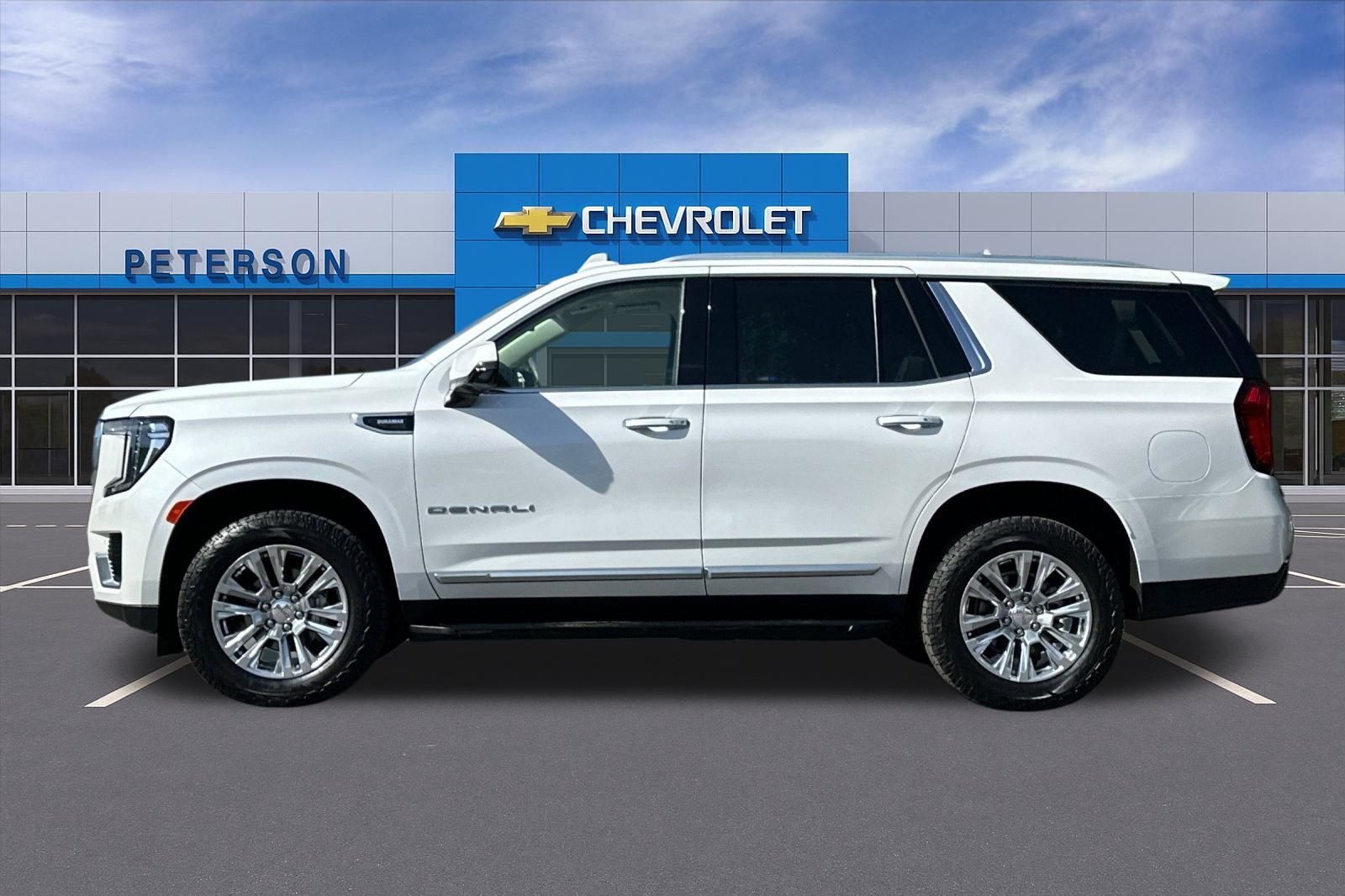 Used 2024 White GMC Denali image 7