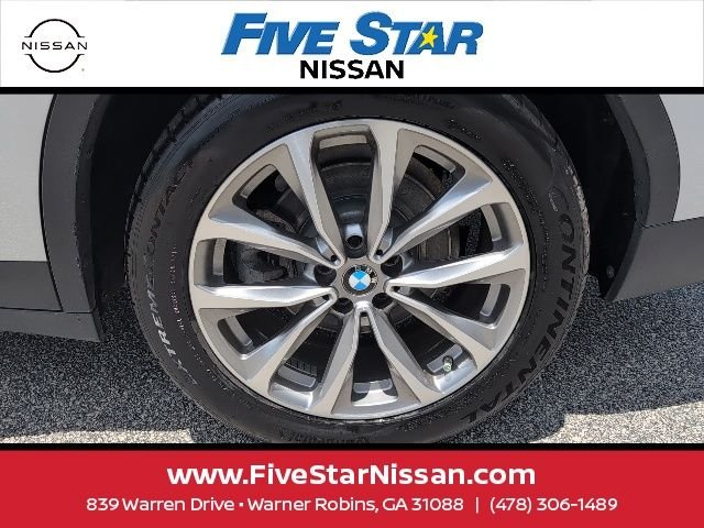 Used 2019 Silver BMW xDrive30i image 11