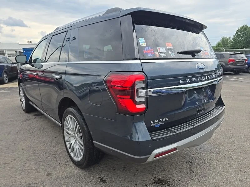 Used 2022 Blue Ford Limited image 5
