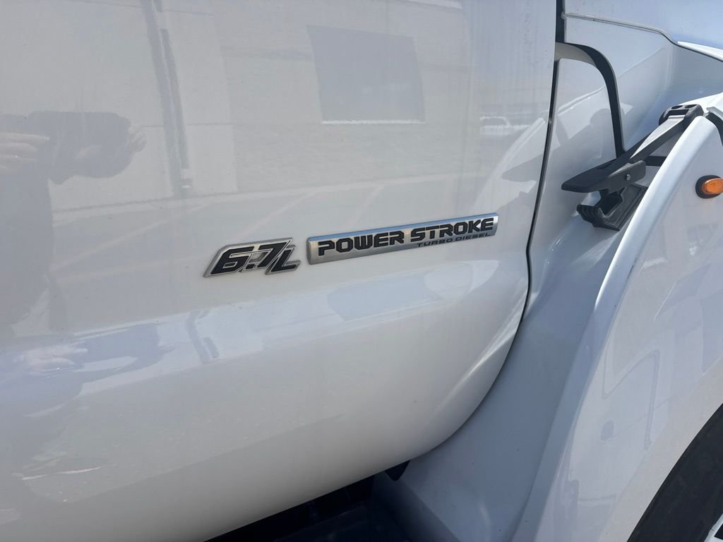 Used 2022 White Ford Base image 19