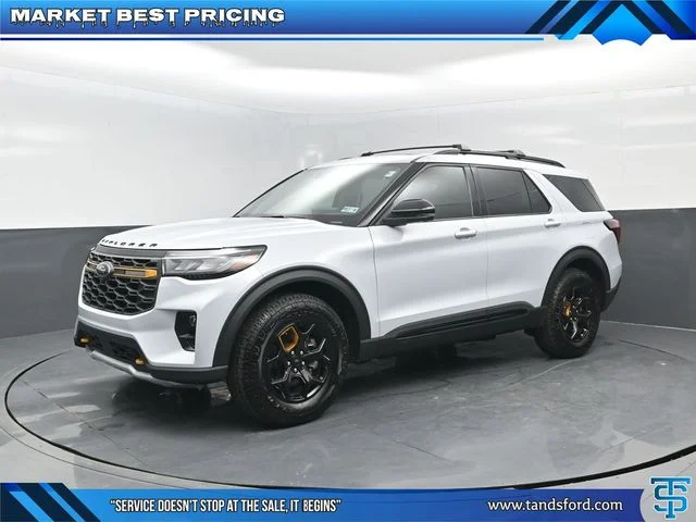 New 2026 White Ford Tremor image 1