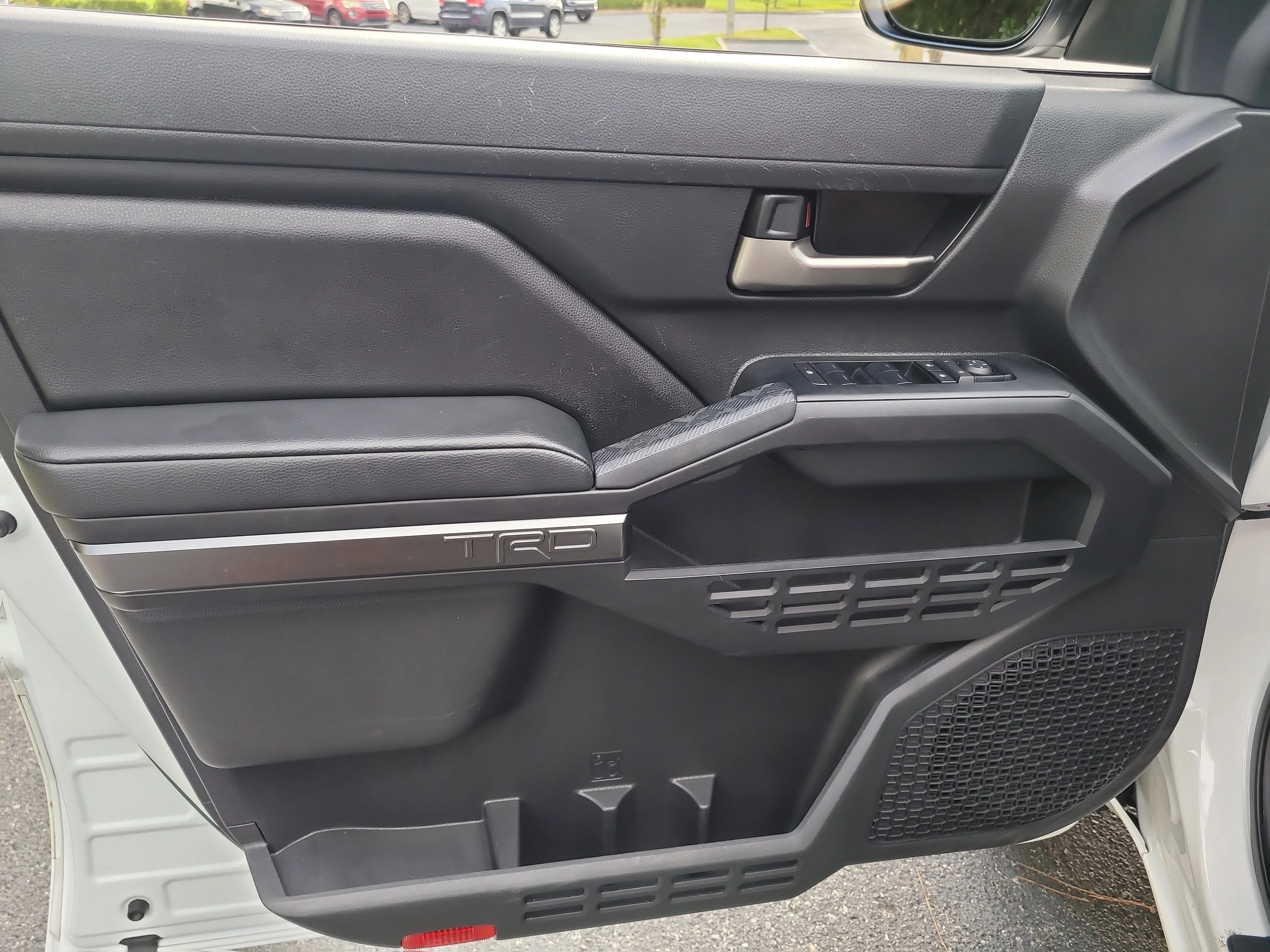 Certified Used 2025 Ice Toyota TRD Sport image 17