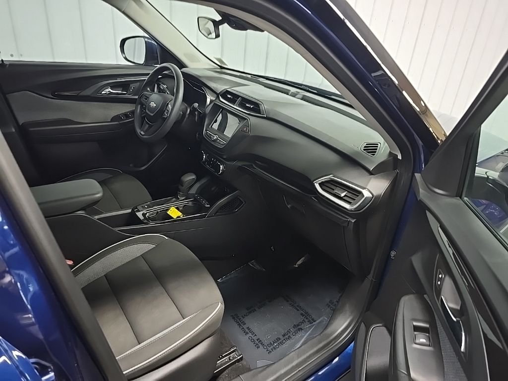 Used 2023 Blue Chevrolet LT image 15