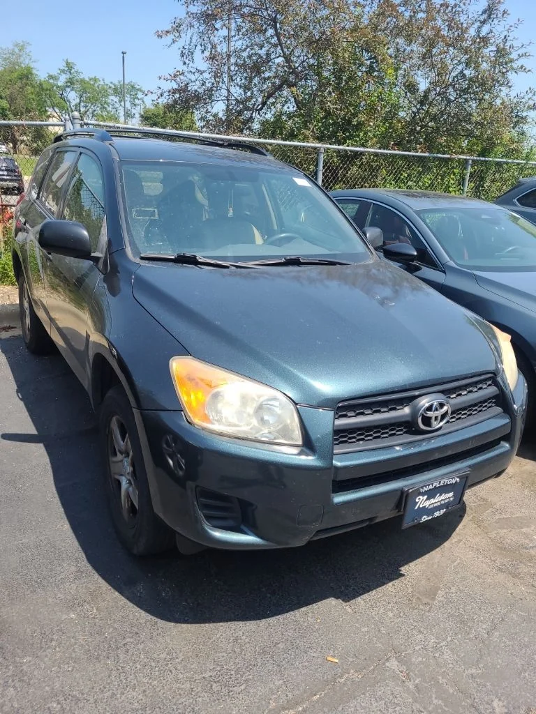Used 2009 Green Toyota Base image 2