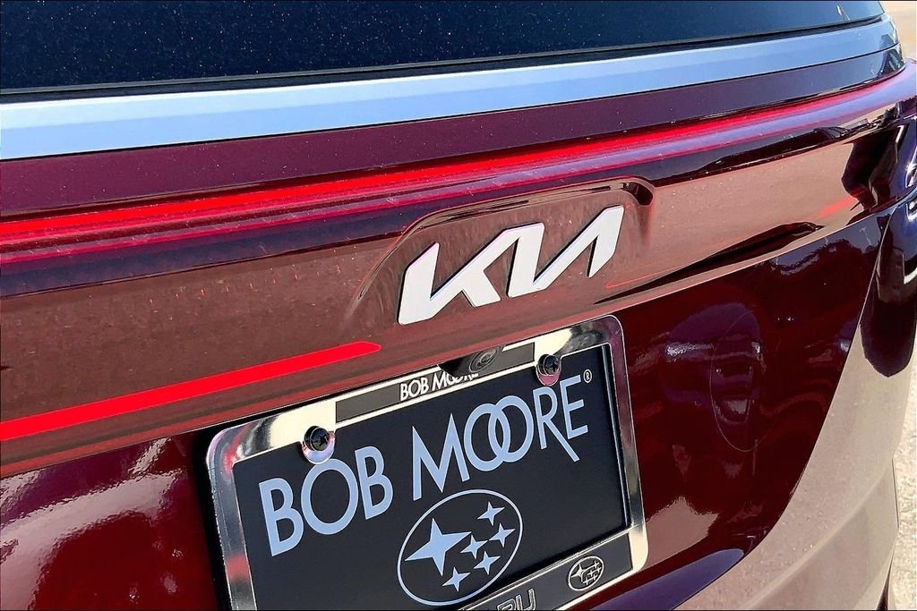 Used 2022 Red Kia LXS image 24