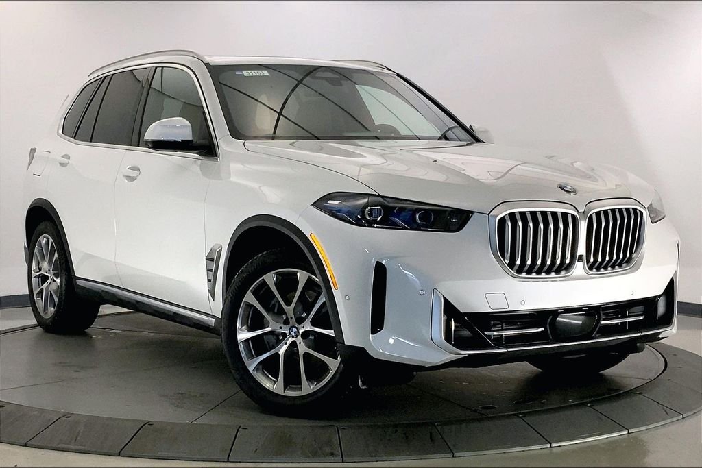 Used 2026 Mineral White Metallic BMW  image 11