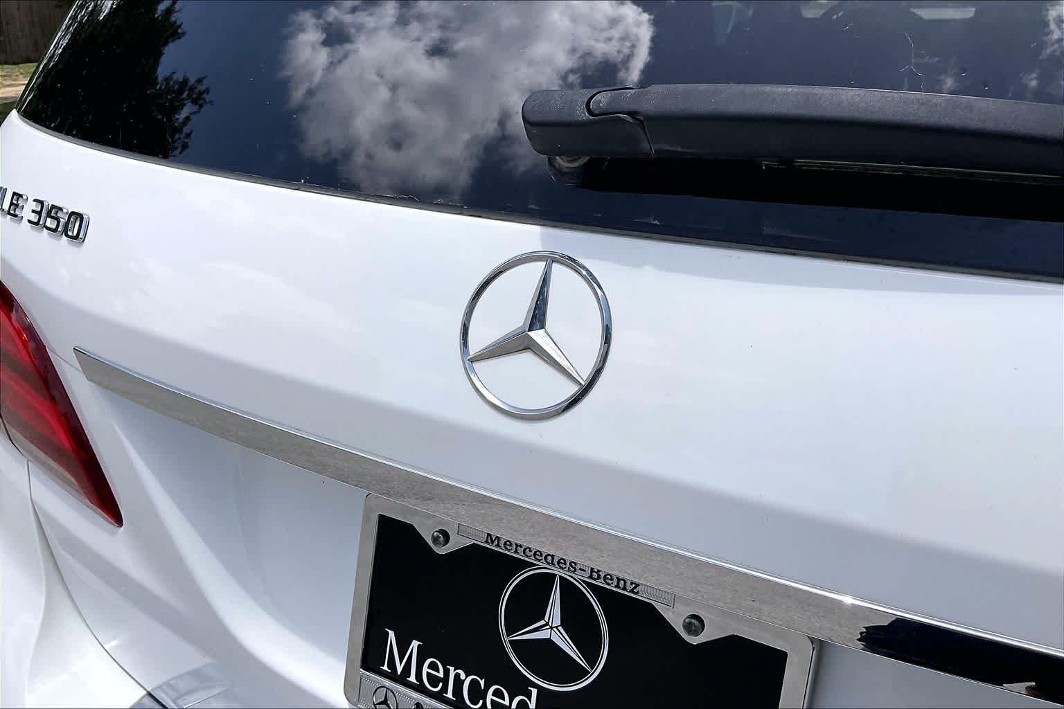 Used 2018 Polar White Mercedes-Benz GLE 350 image 30
