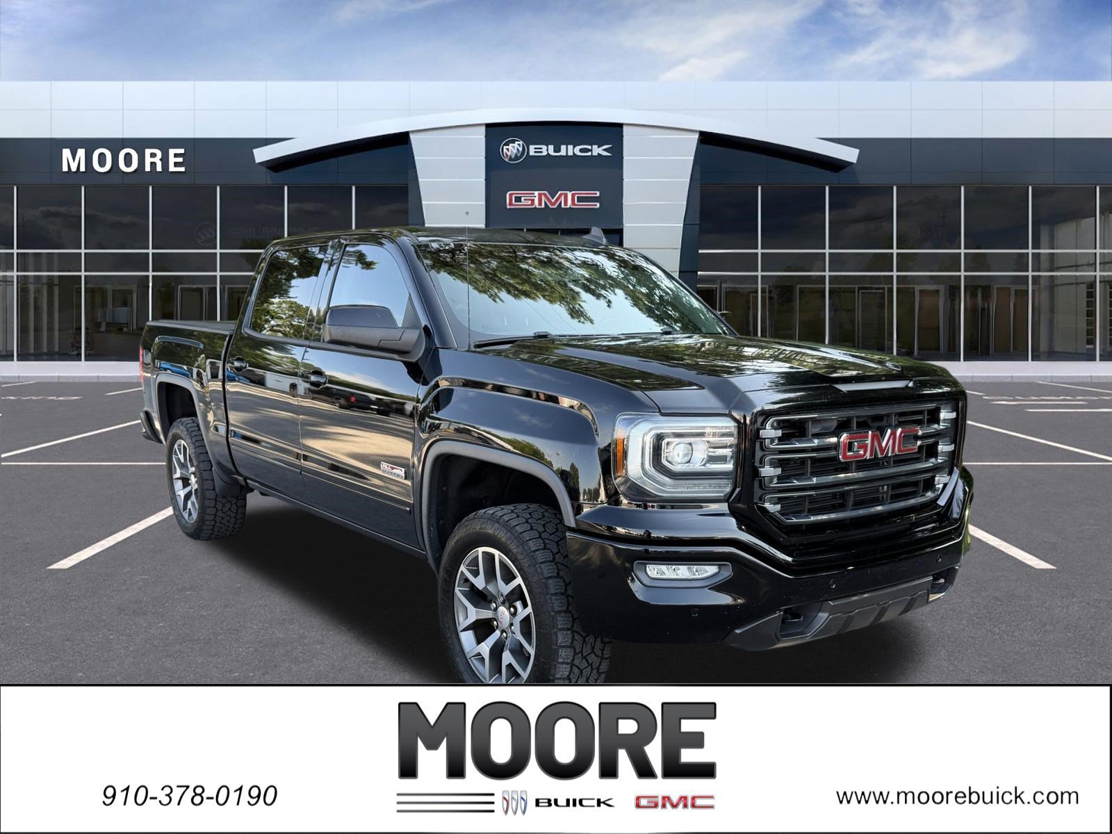 2017 GMC Sierra 4WD Crew Cab Short Box SLT's photo