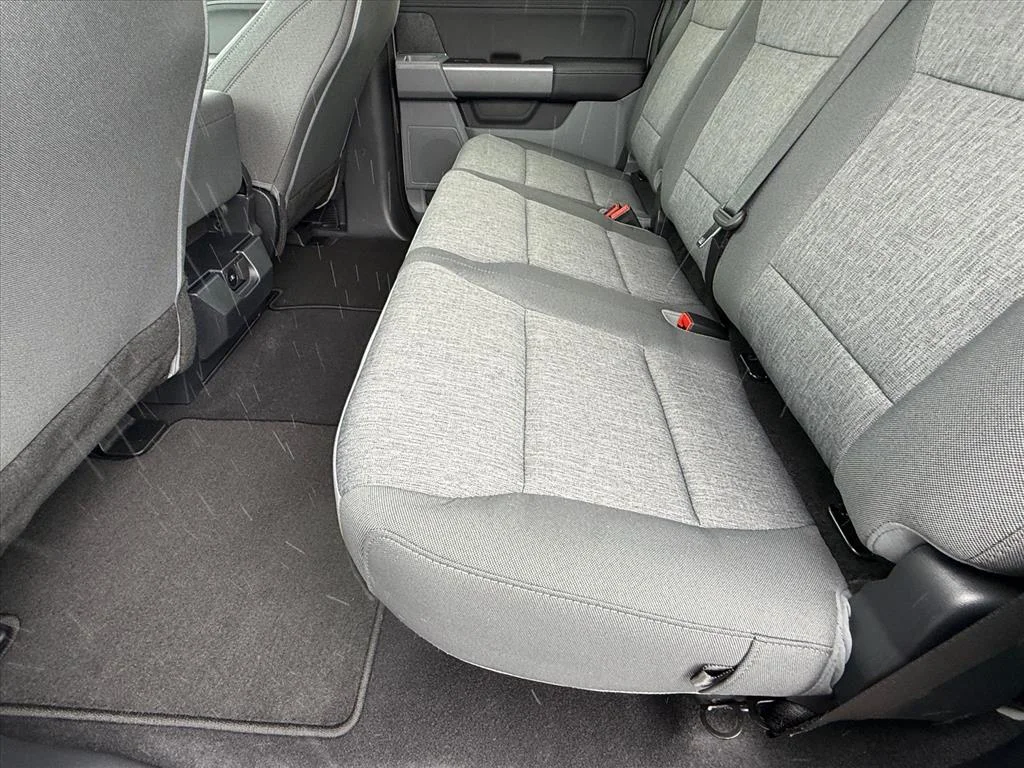 New 2026 Avalanche Ford XLT image 6