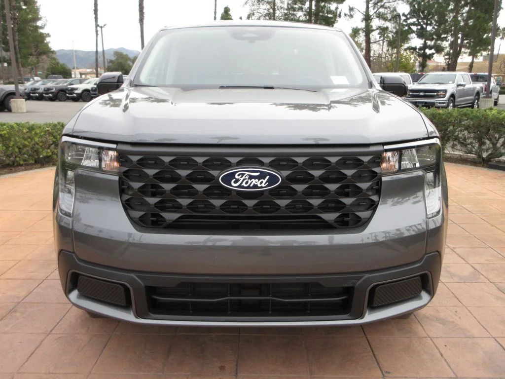 New 2026 Carbonized Gray Metallic Ford XLT image 7