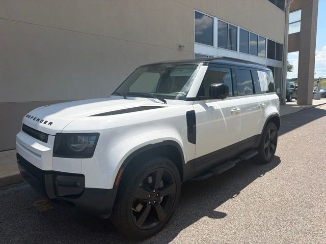 2026 Land Rover Defender 110 S P300's photo