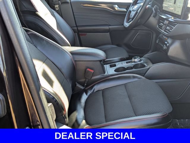 2023 Ford Escape ST-Line - Photo 25