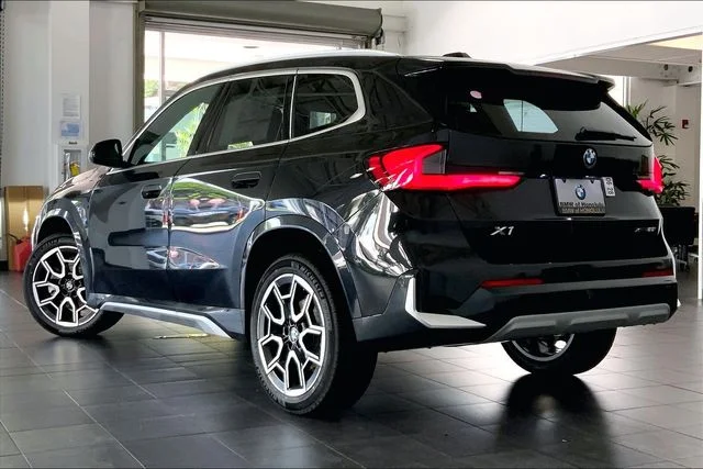 New 2026 Black Sapphire Metallic BMW xDrive28i image 3