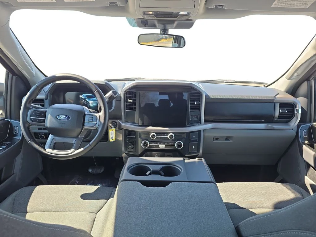 2025 Ford F-150 XLT - Photo 14