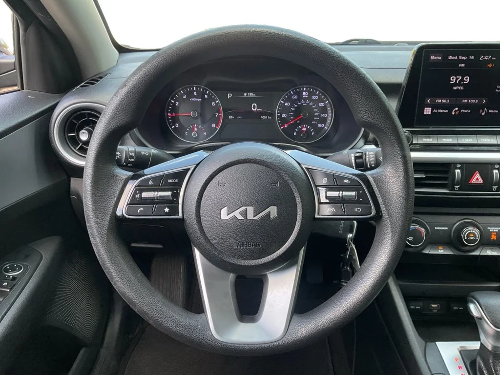 Used 2023 Gray Kia LXS image 16