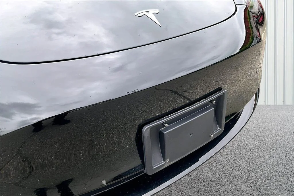 Used 2023  Tesla Performance image 31