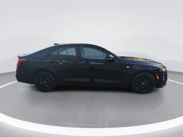 Used 2022 Black Cadillac Luxury image 2