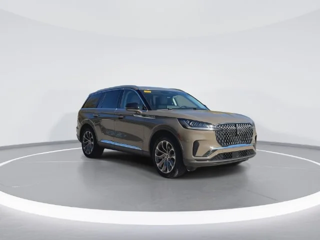 Used 2025 Gray Lincoln Premiere image 2
