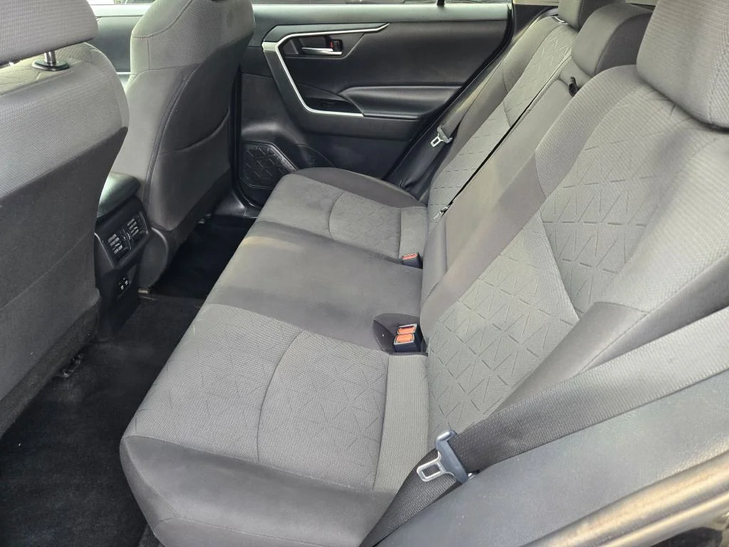 Used 2020 Black Toyota XLE image 16