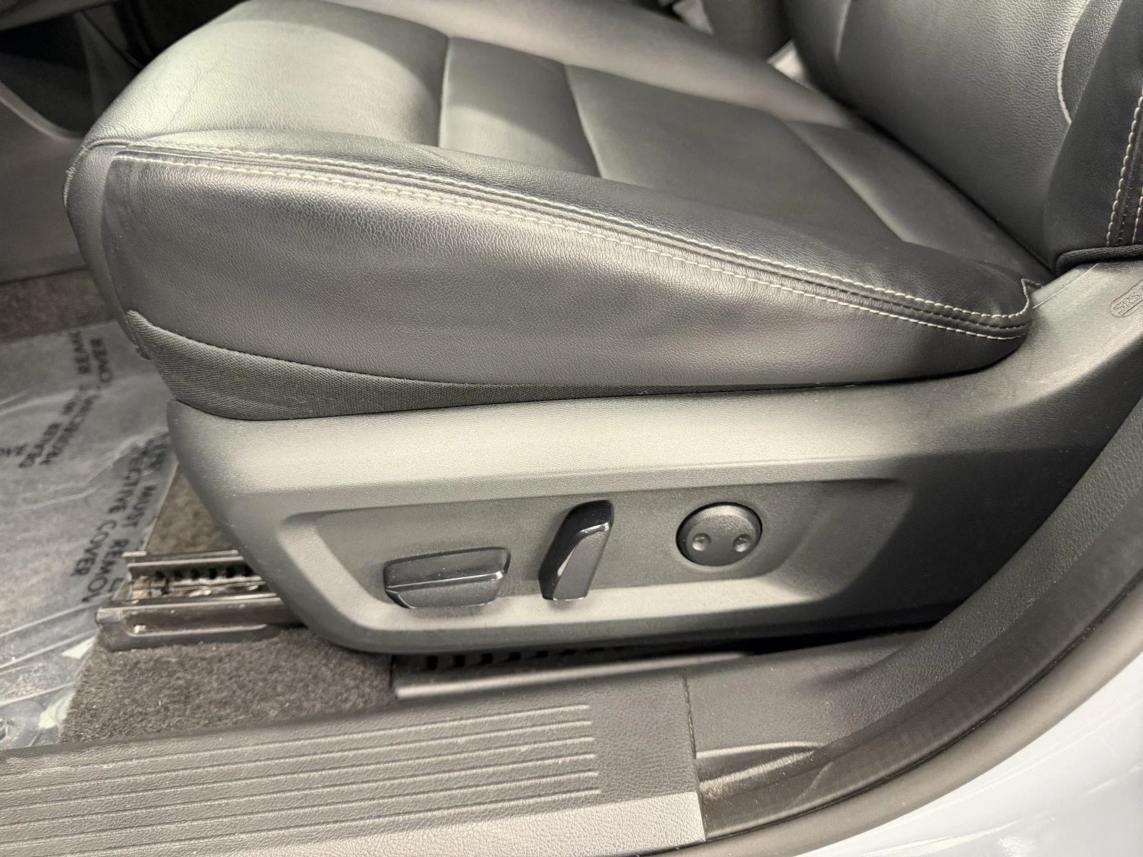 Used 2023 Boulder Gray Pearl Nissan SL image 22