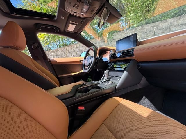 New 2024 ULTRA WHITE Lexus IS 350 F SPORT Design image 30