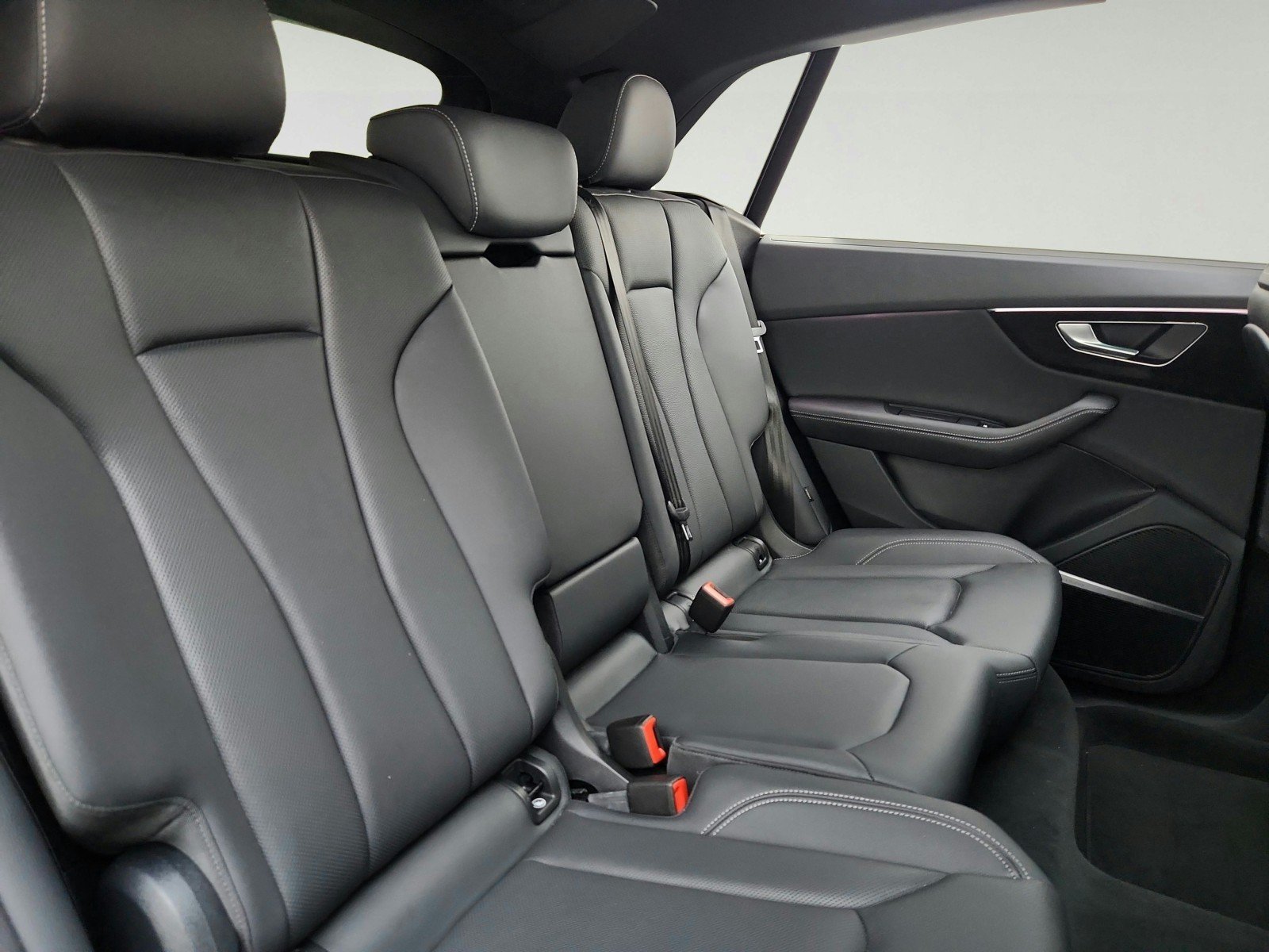 Used 2025 Waitomo Blue Metallic Audi Premium Plus image 26