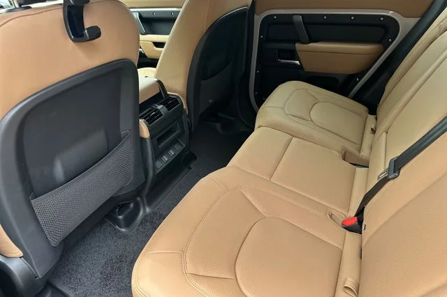 New 2026 Borasco Grey Land Rover X-Dynamic SE image 11
