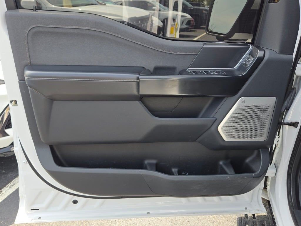 Used 2022 White Ford Raptor image 23