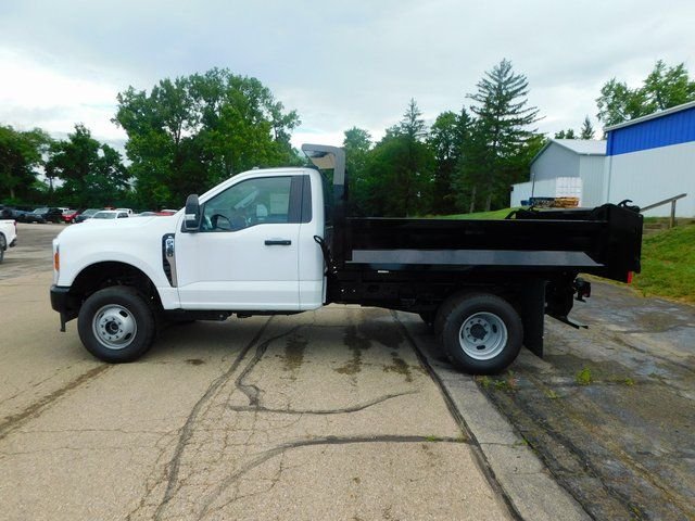 2024 Ford F-350 Super Duty Chassis Cab XL - Photo 6