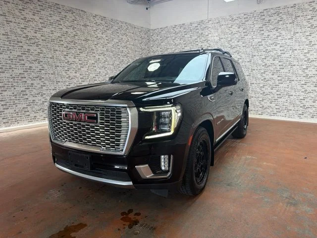 Used 2021 Onyx Black GMC Denali image 3