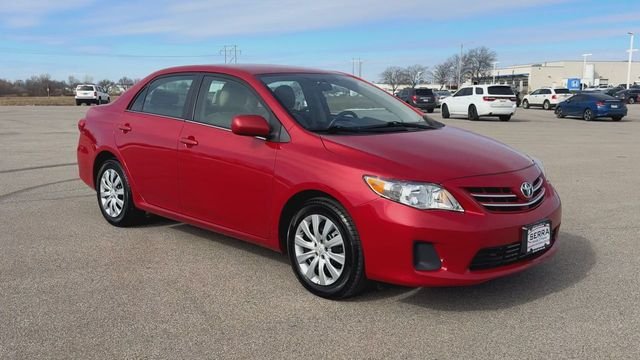 Used 2013 Toyota Corolla LE with VIN 2T1BU4EE4DC945022 for sale in O'Fallon, IL
