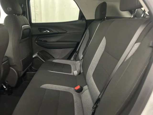Used 2025 White Chevrolet LT image 23