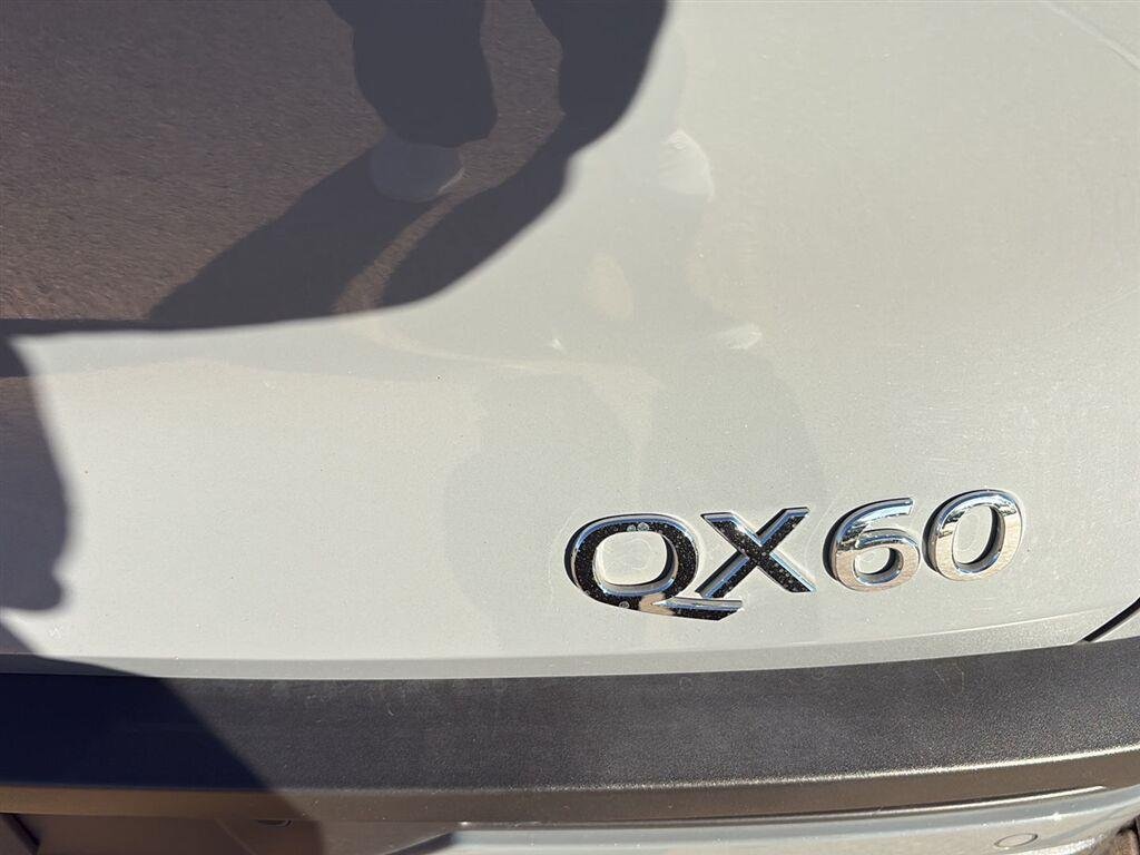 Used 2025 GRAY INFINITI SENSORY image 8