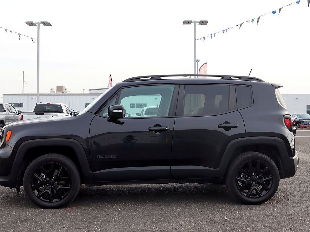 2022 Jeep Renegade Altitude photo 4