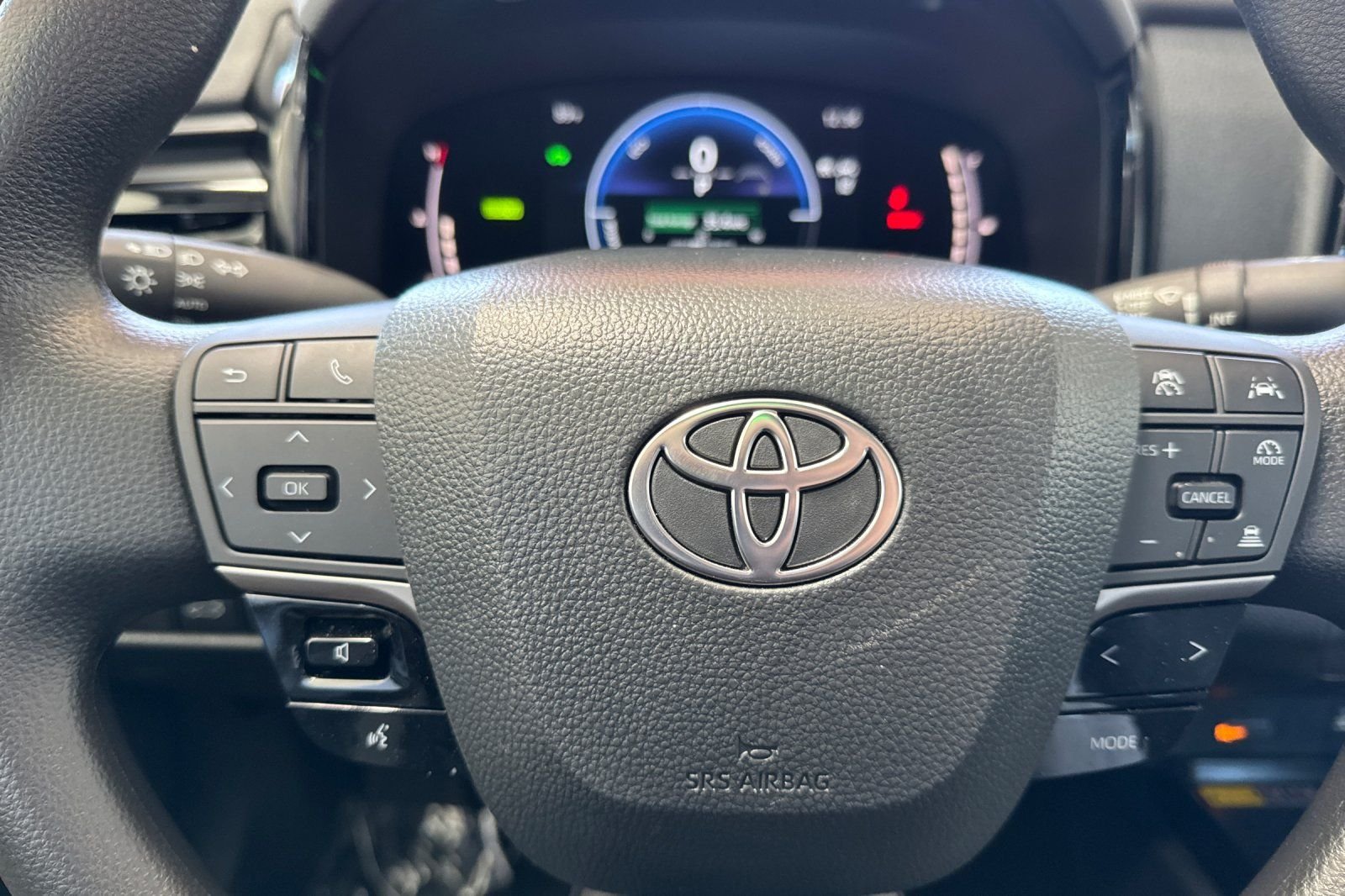 Used 2026 White Toyota LE image 29