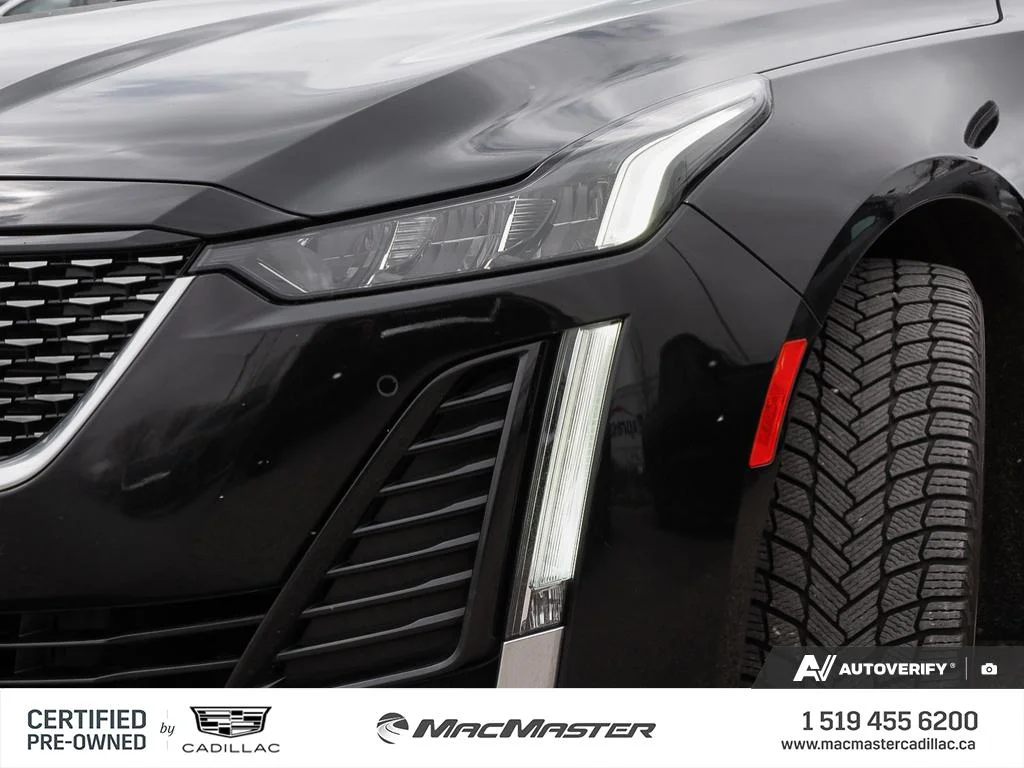 Certified Used 2022  Cadillac Premium Luxury image 22