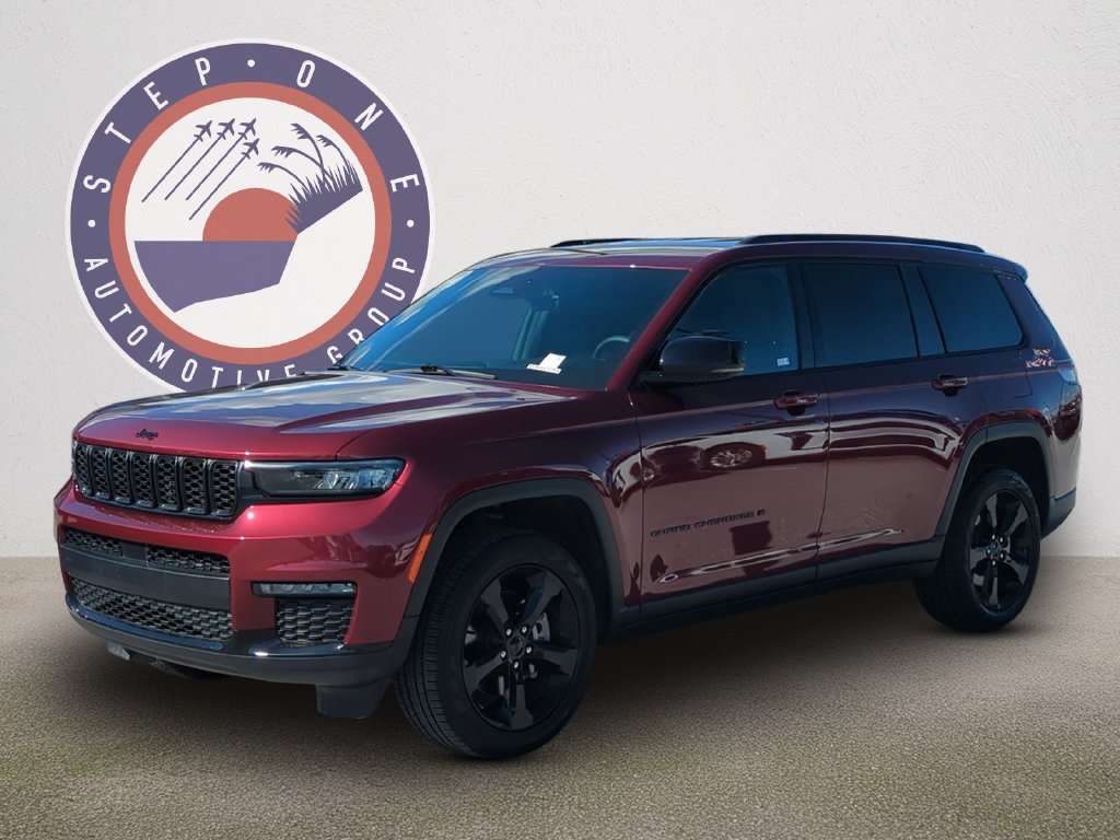 Used 2025 Red Jeep Limited image 2