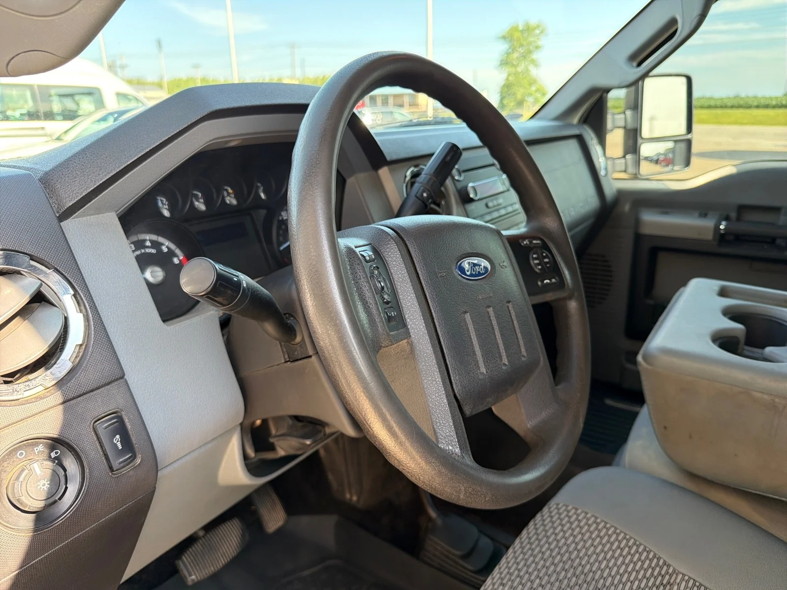 Used 2013 Sterling Gray Metallic Ford XLT image 19