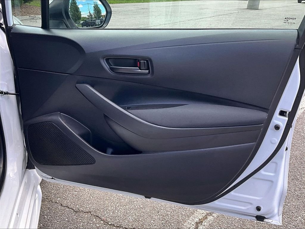 Used 2025 White Toyota LE image 12