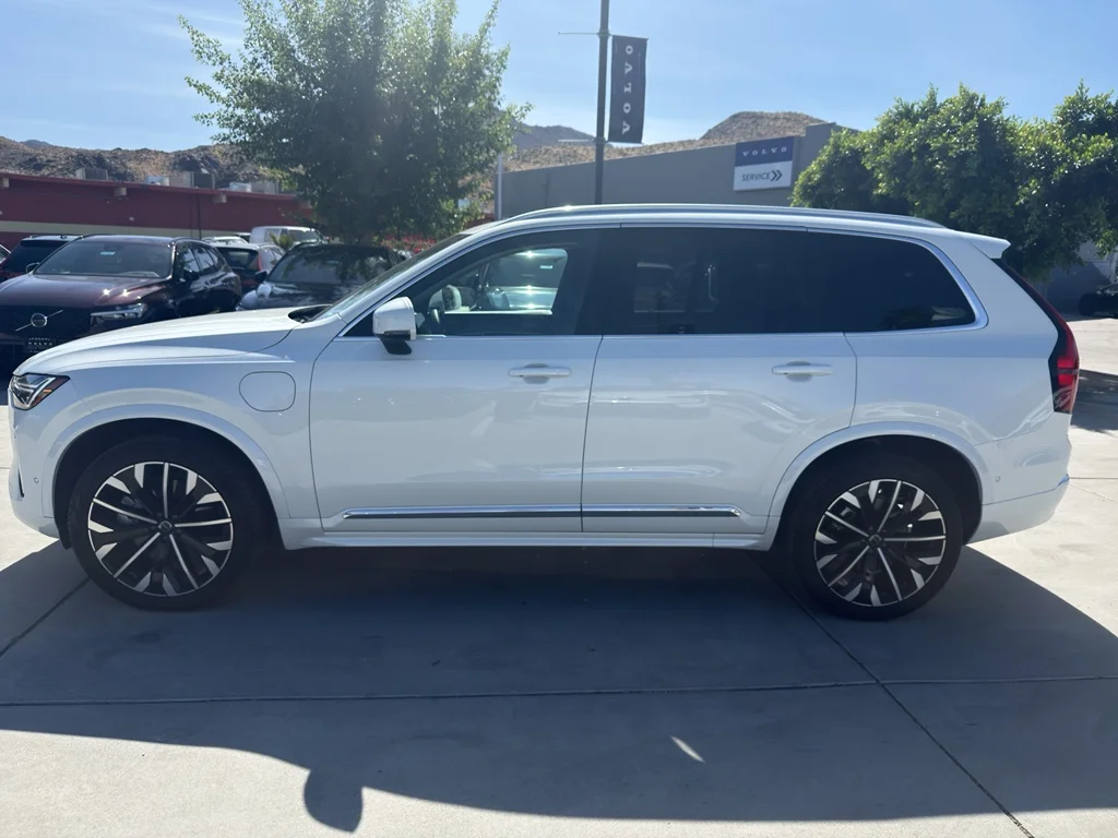 2025 Volvo XC90 Ultra - Photo 7