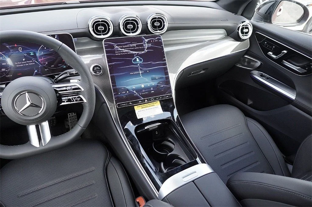 2026 Mercedes-Benz GLC Base - Photo 16