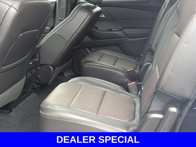 Used 2023 Beige Chevrolet High Country image 23