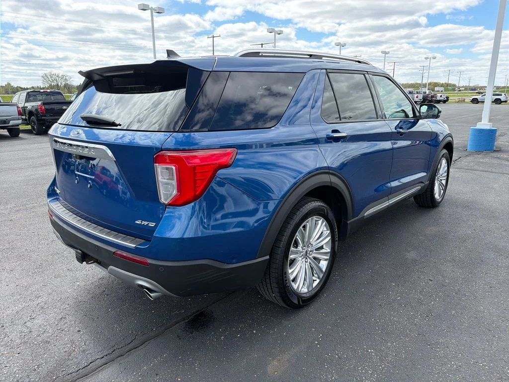 Used 2023 Blue Ford Limited image 5