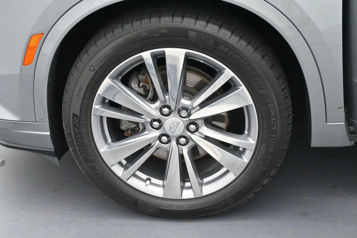 Used 2024 Argent Silver Metallic Cadillac Premium Luxury image 42