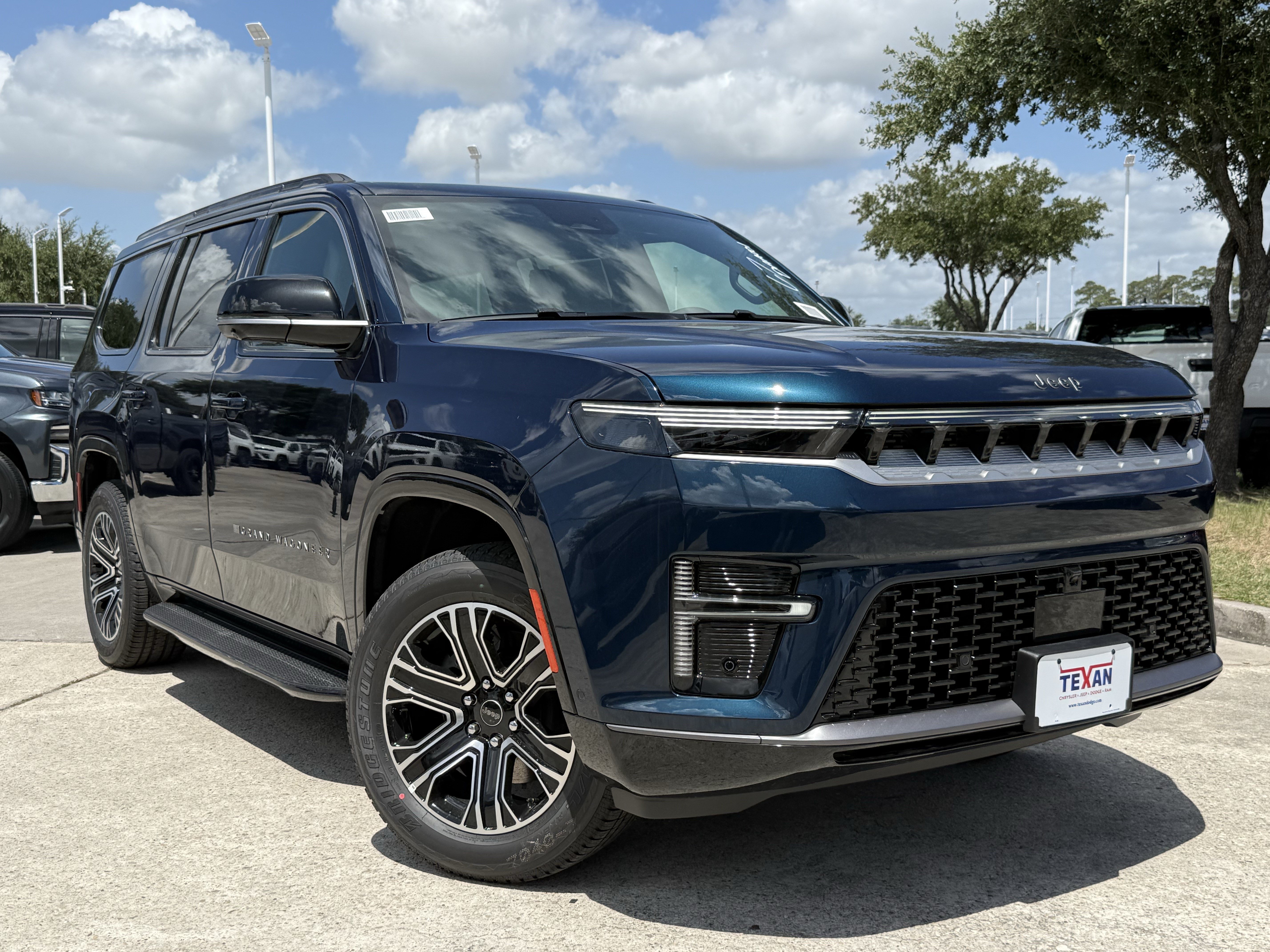 New 2026 Fathom Blue Pearl-Coat Exterior Paint Jeep  image 2